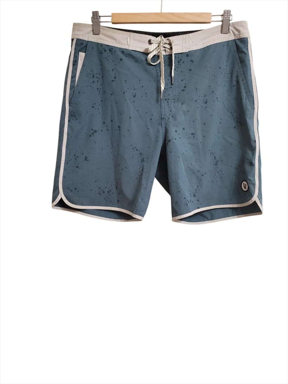 Vuori Mens Cruise Board Shorts Size 32 Blue Splatter Swim Beach Trunks Pockets